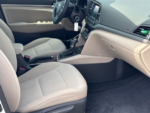 Used 2018 Hyundai Elantra SEL FWD image 13