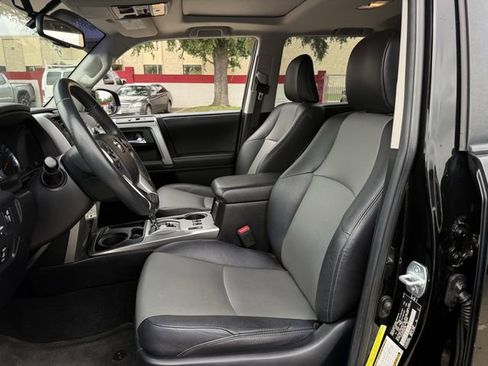 Used 2014 Toyota 4Runner SR5 Premium RWD image 26