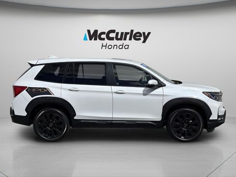 Certified 2022 Honda Passport EX-L image 2