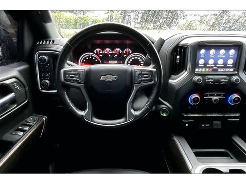 Used 2022 Chevrolet Silverado 1500 LT Trail Boss w/ Convenience Package II AWD/4WD image 5