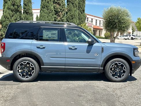 New 2026 Ford Bronco Sport Outer Banks w/ Outer Banks Tech Package+ AWD/4WD image 3