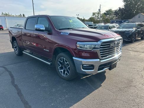 Used 2025 RAM 1500 Laramie w/ Advanced Safety Group II AWD/4WD image 2