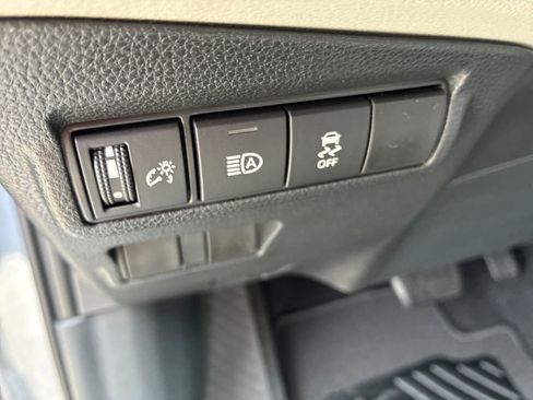 New 2026 Toyota Corolla Cross L image 33