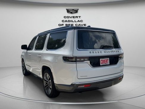 Used 2022 Jeep Grand Wagoneer Series III w/ Rear Seat Video Group 1 image 5