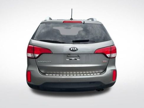 Used 2015 Kia Sorento LX AWD/4WD image 6