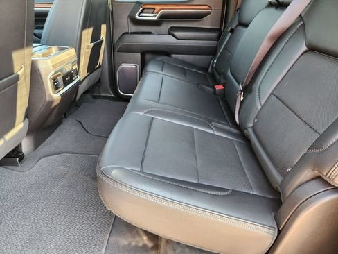 Certified 2023 GMC Sierra 1500 Denali RWD image 30