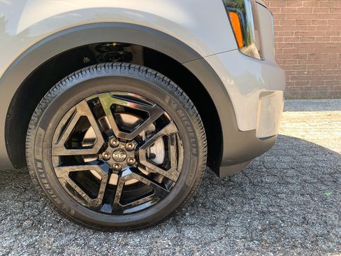 Used 2023 Kia Telluride SX X-Line AWD/4WD image 32