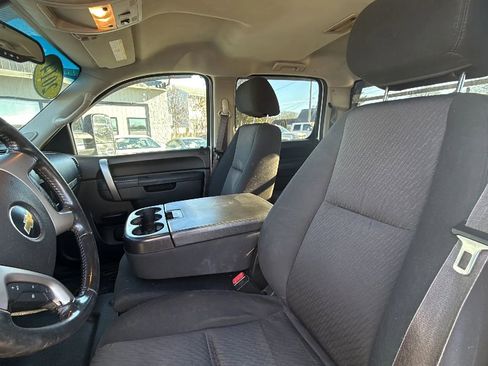 Used 2014 Chevrolet Silverado 3500 LT w/ Interior Plus Package AWD/4WD image 16