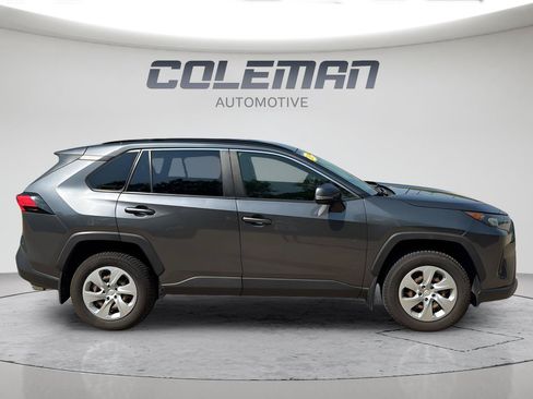 Used 2019 Toyota RAV4 LE AWD/4WD image 6