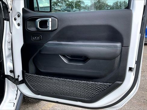 Used 2022 Jeep Wrangler Unlimited Rubicon 4xe w/ Cold Weather Group image 22