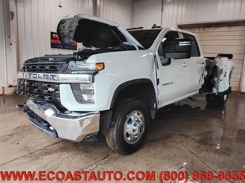 Used 2023 Chevrolet Silverado 3500 LT w/ Convenience Package image 4