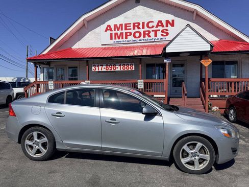 Used 2013 Volvo S60 T5 AWD/4WD image 1