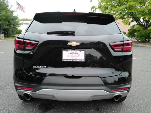 Used 2025 Chevrolet Blazer LT AWD/4WD image 5