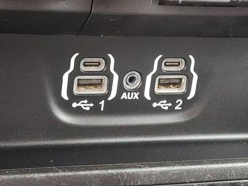 Used 2023 RAM 1500 Big Horn AWD/4WD image 25