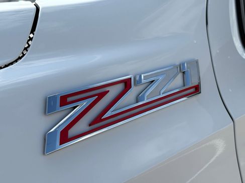 Certified 2024 Chevrolet Tahoe Z71 w/ Luxury Package image 11