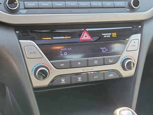 Used 2017 Hyundai Elantra Value Edition w/ Cargo Package FWD image 27