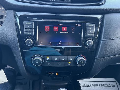 Used 2018 Nissan Rogue S AWD/4WD image 28