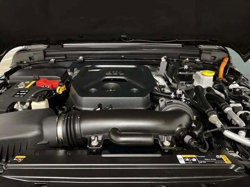 Used 2024 Jeep Wrangler Unlimited image 83