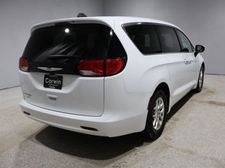 Used 2023 Chrysler Voyager LX video 2