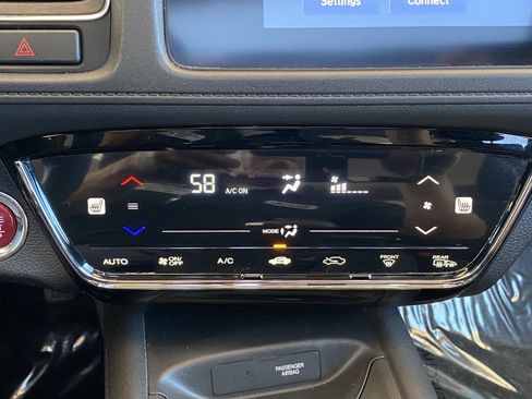 Used 2017 Honda HR-V EX image 14
