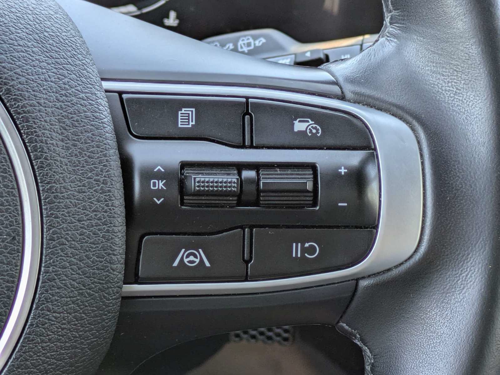 Certified 2024 Kia Sportage X-Line w/ X-Line Premium Package AWD/4WD image 22