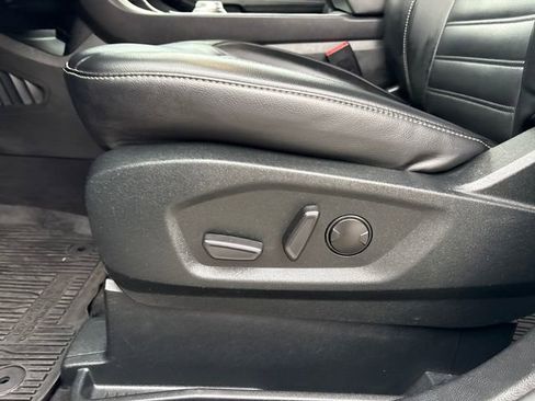 Used 2022 Ford Edge SEL w/ Convenience Package image 41