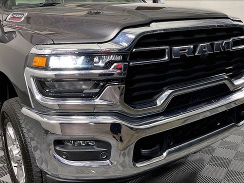 Used 2026 RAM 2500 Big Horn AWD/4WD image 36