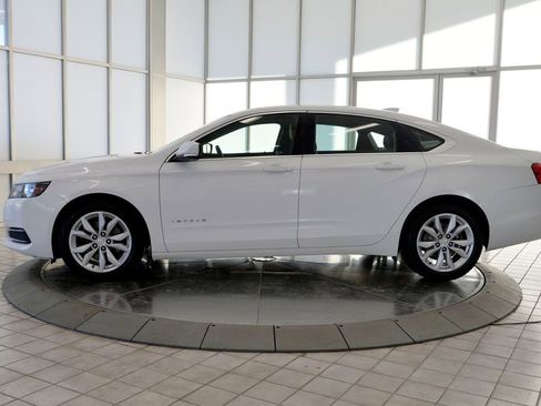 Used 2016 Chevrolet Impala LT w/ Convenience Package image 5
