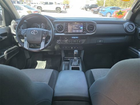 Used 2021 Toyota Tacoma TRD Off-Road w/ Technology Package image 5