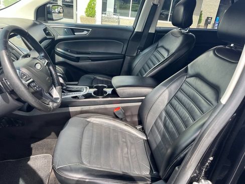 Used 2018 Ford Edge SEL w/ Equipment Group 201A AWD/4WD image 14