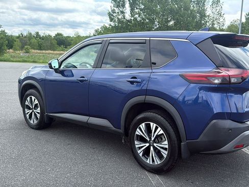 Used 2022 Nissan Rogue SV FWD image 10