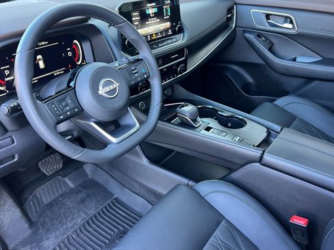 Certified 2023 Nissan Rogue Platinum w/ Platinum Premium Package image 10