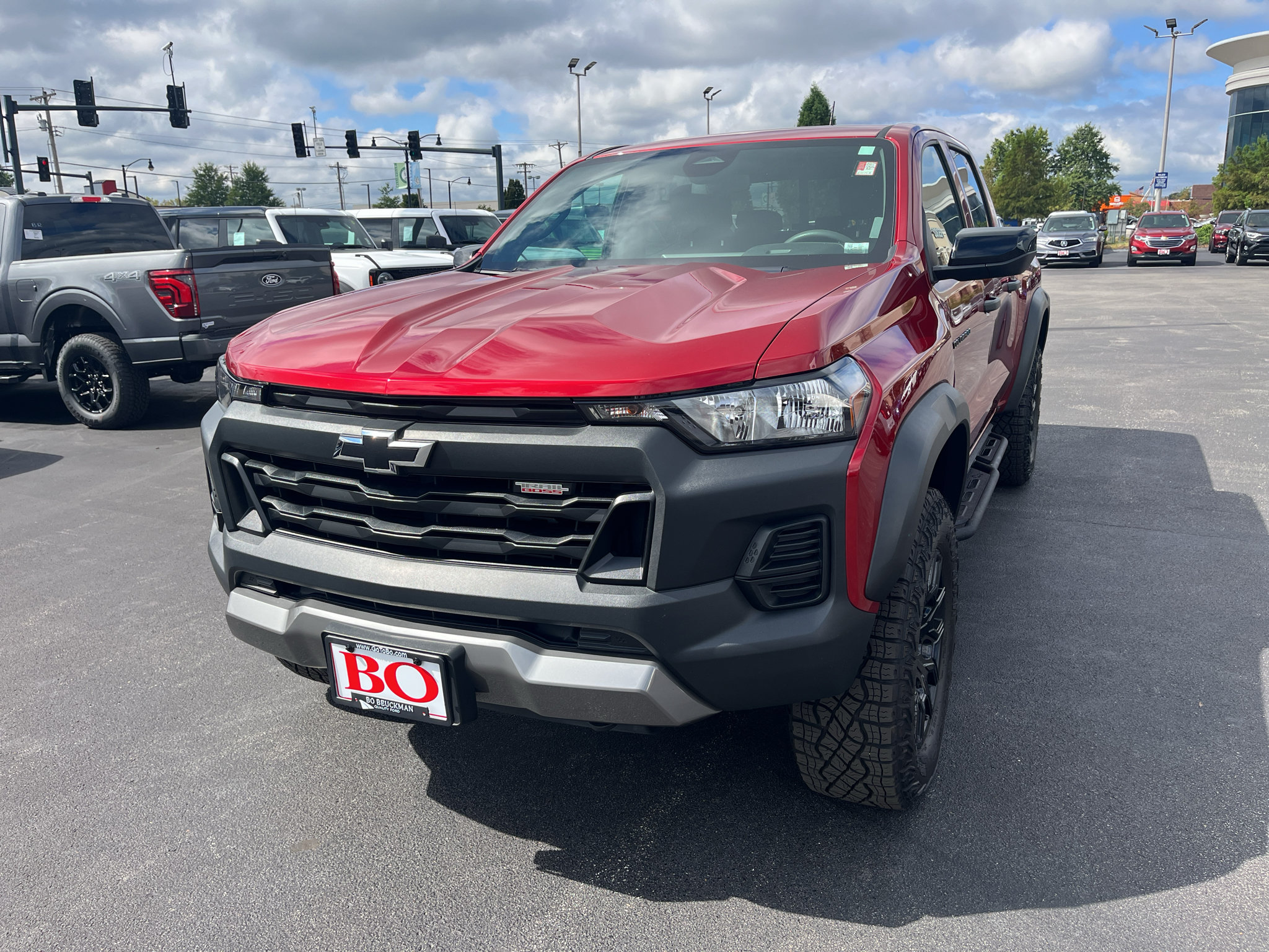 Used 2024 Chevrolet Colorado Trail Boss w/ Advanced Trailering Package AWD/4WD image 3