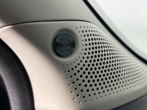 Used 2024 Ford Ranger Lariat w/ Advanced Towing Package image 17