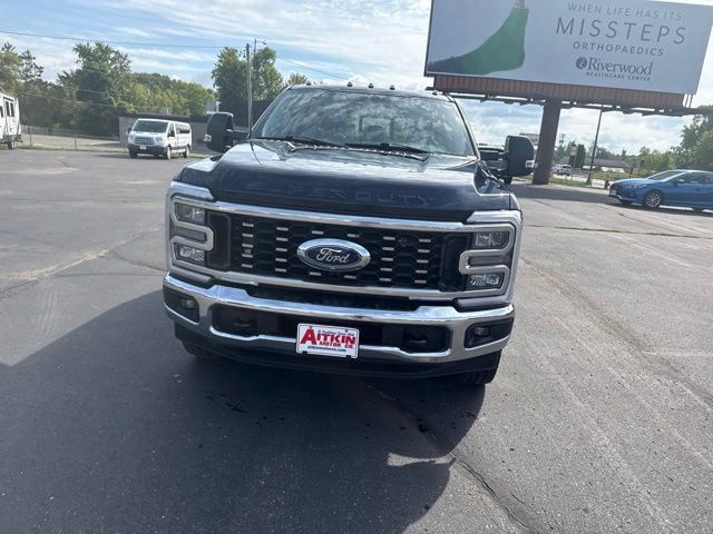 Used 2024 Ford F350 Lariat AWD/4WD image 2