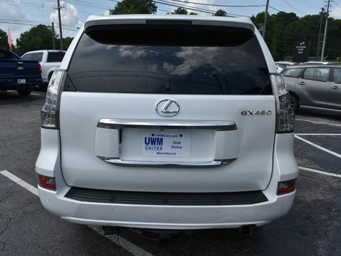 Used 2018 Lexus GX 460 Luxury AWD/4WD image 7