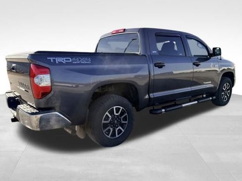Used 2017 Toyota Tundra SR5 w/ TRD Off Road Package image 5