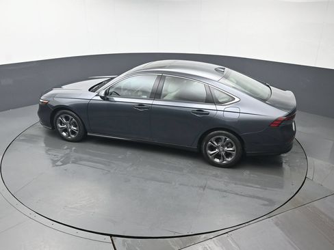 Used 2023 Honda Accord EX image 33