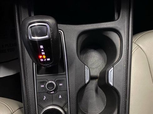 Used 2019 Cadillac XT4 Premium Luxury image 31