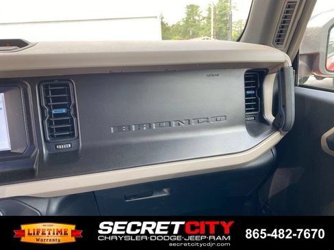 Used 2022 Ford Bronco Wildtrak AWD/4WD image 14