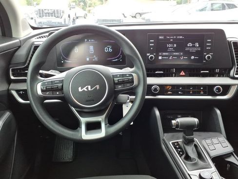 Used 2023 Kia Sportage LX FWD image 11
