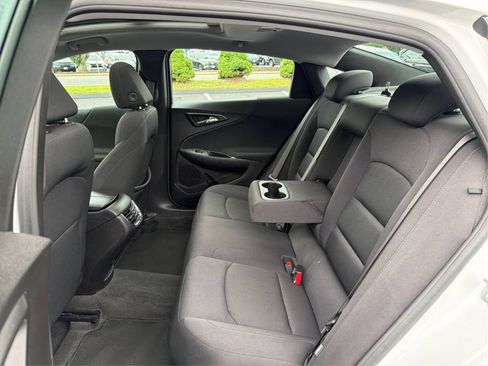 Used 2024 Chevrolet Malibu LT FWD image 10