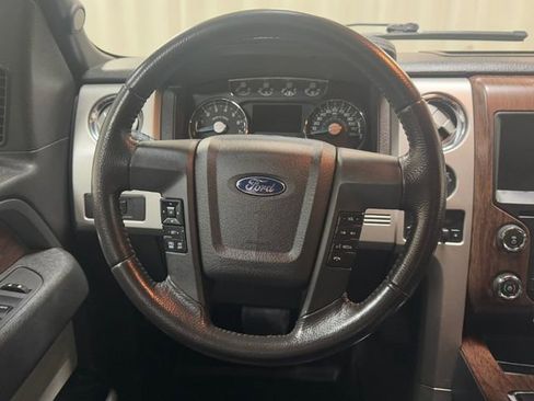 Used 2014 Ford F150 Lariat w/ Lariat Chrome Package image 19