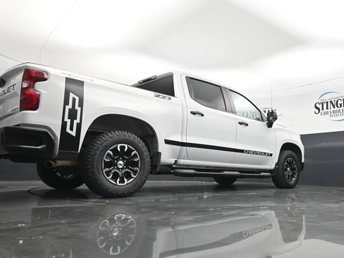 Used 2024 Chevrolet Silverado 1500 W/T w/ WT Value Package AWD/4WD image 32
