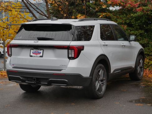 New 2026 Ford Explorer ST-Line w/ ST-Line Street Pack image 29