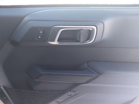 New 2025 Ford Bronco Badlands w/ Sasquatch Package image 18