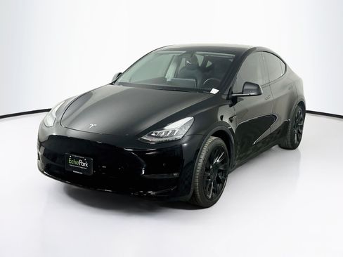 Used 2022 Tesla Model Y Long Range AWD/4WD image 3