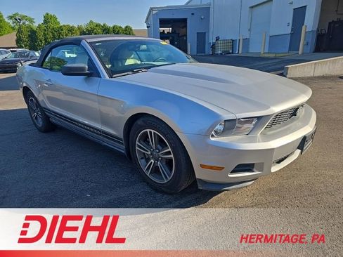 Used 2011 Ford Mustang Premium w/ 201A Rapid Spec Order Code RWD image 1