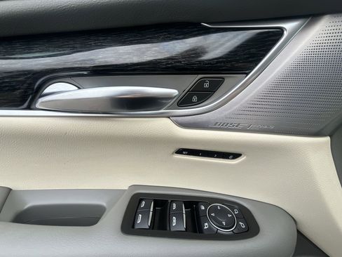 Certified 2020 Cadillac XT6 Premium Luxury image 24