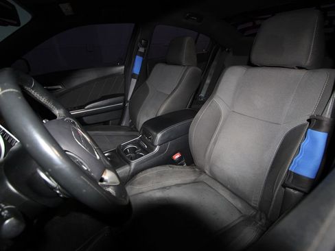 Used 2016 Dodge Charger R/T image 4